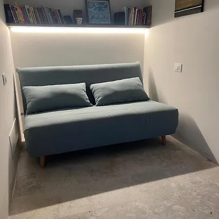 La Casina Fra Gli Oleandri Apartment