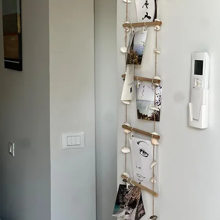 La Casina Fra Gli Oleandri 公寓